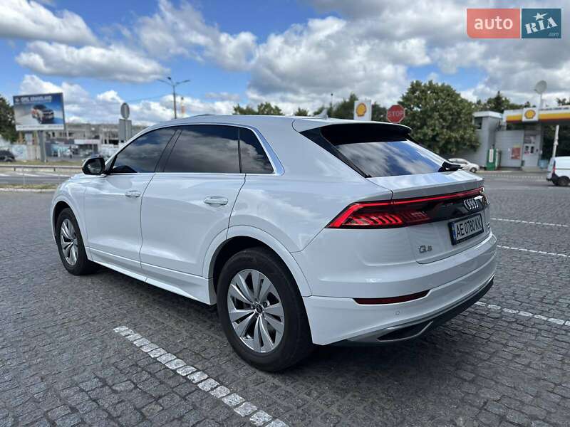 Внедорожник / Кроссовер Audi Q8 2023 в Днепре