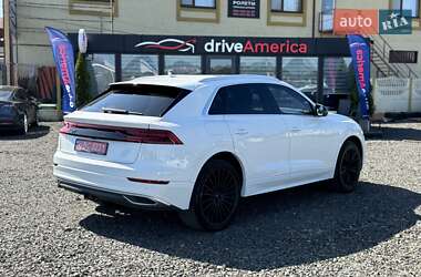 Внедорожник / Кроссовер Audi Q8 2018 в 