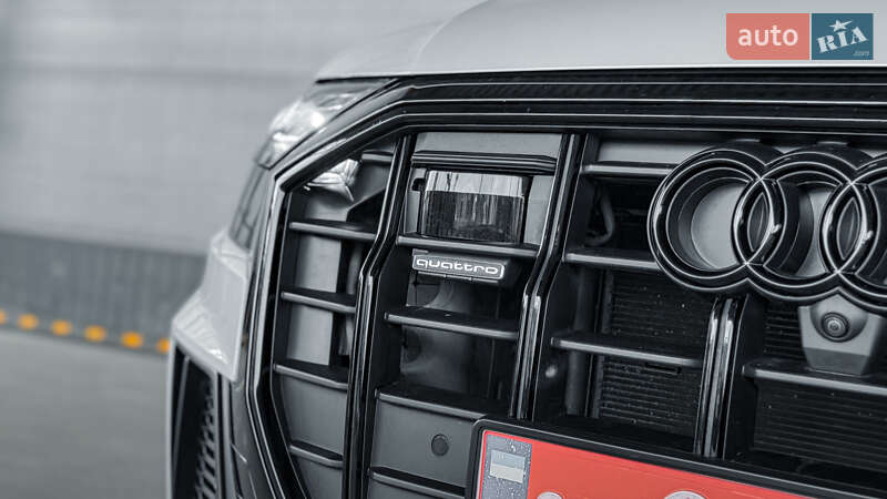 Внедорожник / Кроссовер Audi Q8 2019 в Ровно