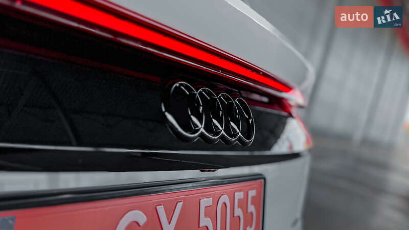 Внедорожник / Кроссовер Audi Q8 2019 в Ровно