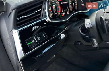 Внедорожник / Кроссовер Audi Q8 2025 в 