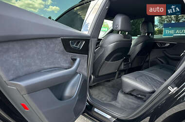Внедорожник / Кроссовер Audi Q8 2025 в 