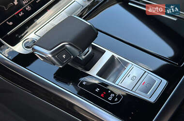 Внедорожник / Кроссовер Audi Q8 2025 в 