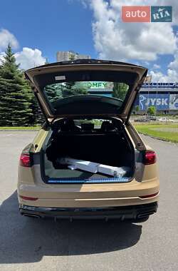 Внедорожник / Кроссовер Audi Q8 2024 в 