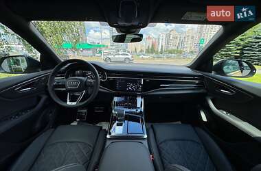 Внедорожник / Кроссовер Audi Q8 2024 в 