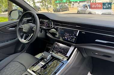 Внедорожник / Кроссовер Audi Q8 2024 в 