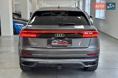 Внедорожник / Кроссовер Audi Q8 2019 в 