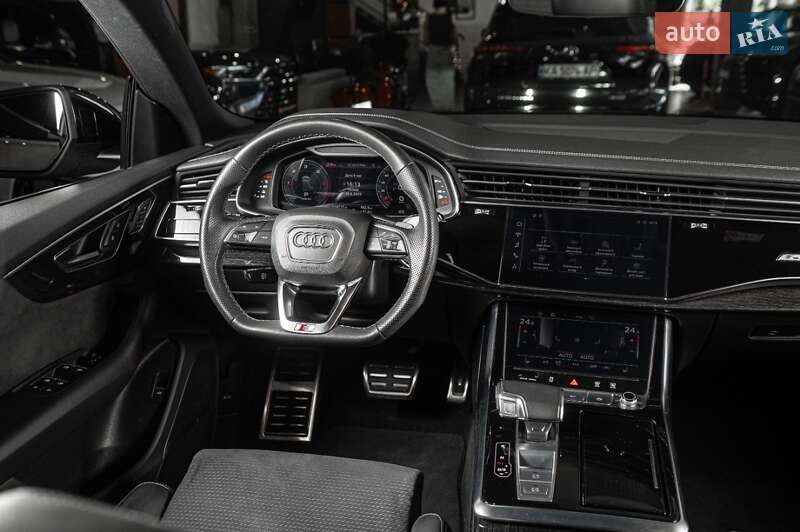 Внедорожник / Кроссовер Audi Q8 2023 в Ужгороде