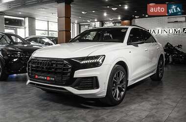 Внедорожник / Кроссовер Audi Q8 2023 в 