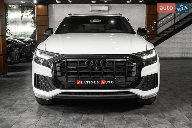 Внедорожник / Кроссовер Audi Q8 2023 в Ужгороде