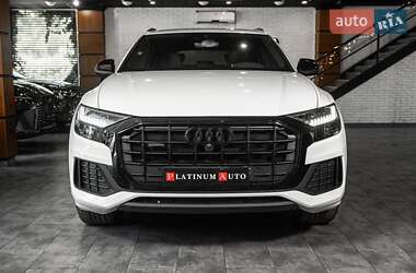Внедорожник / Кроссовер Audi Q8 2023 в 