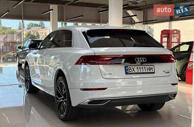 Внедорожник / Кроссовер Audi Q8 2019 в 