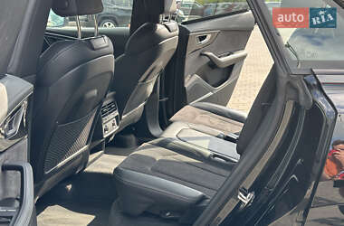 Внедорожник / Кроссовер Audi Q8 2019 в 