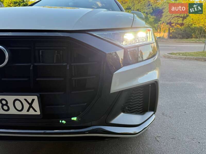 Внедорожник / Кроссовер Audi Q8 2022 в Харькове