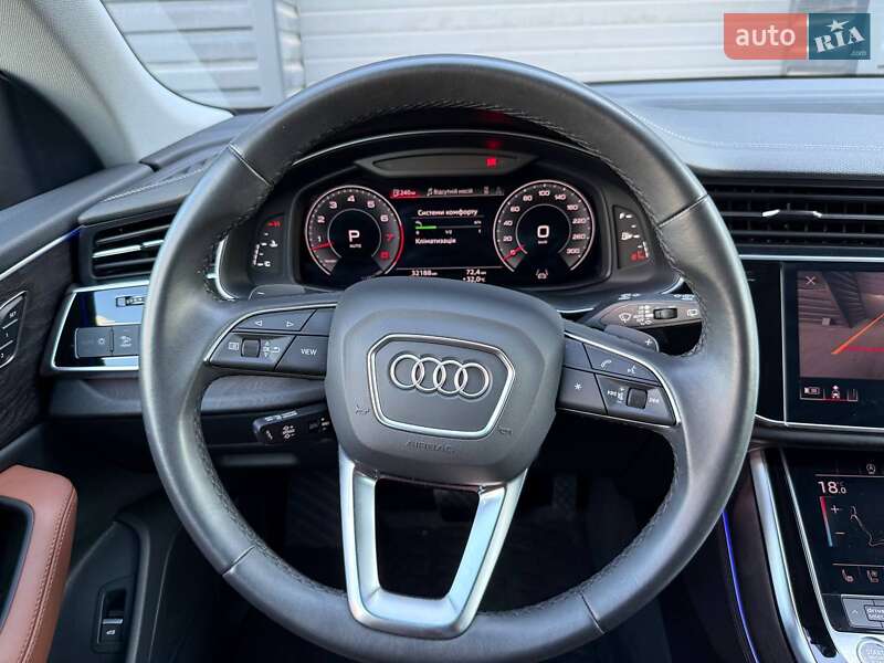 Внедорожник / Кроссовер Audi Q8 2022 в Харькове