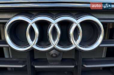 Внедорожник / Кроссовер Audi Q8 2022 в 