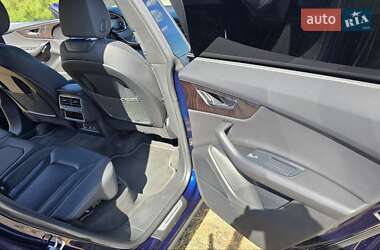 Внедорожник / Кроссовер Audi Q8 2019 в 