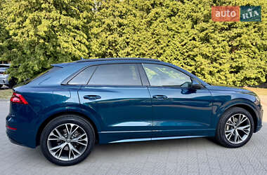 Внедорожник / Кроссовер Audi Q8 2020 в 