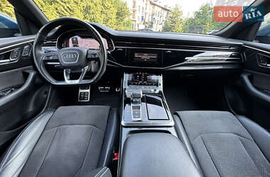 Внедорожник / Кроссовер Audi Q8 2020 в 