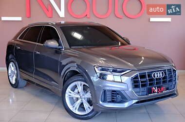Позашляховик / Кросовер Audi Q8 2019 в 