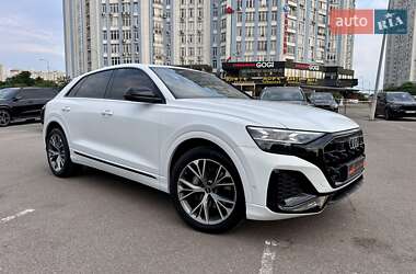 Внедорожник / Кроссовер Audi Q8 2023 в 