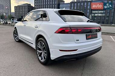 Внедорожник / Кроссовер Audi Q8 2023 в 
