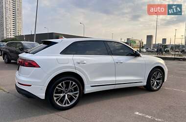 Внедорожник / Кроссовер Audi Q8 2023 в 