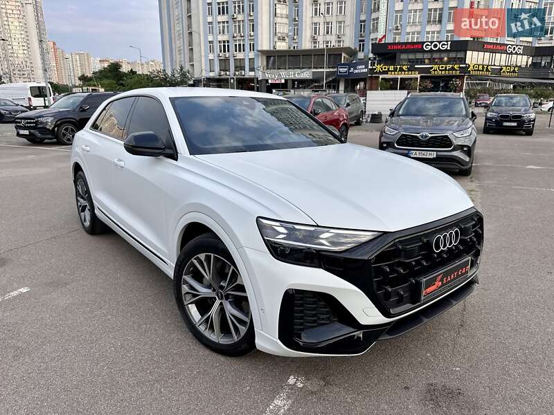 Позашляховик / Кросовер Audi Q8 2023 в Києві