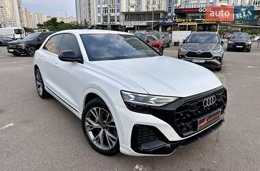 Внедорожник / Кроссовер Audi Q8 2023 в 