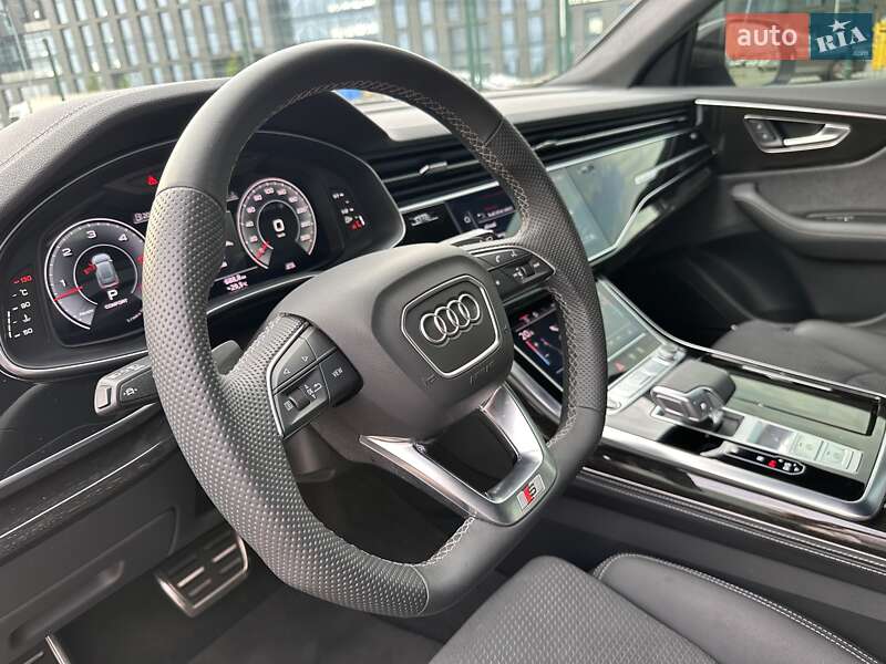 Позашляховик / Кросовер Audi Q8 2023 в Києві
