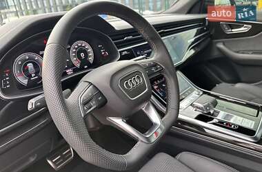 Внедорожник / Кроссовер Audi Q8 2023 в 