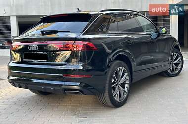 Внедорожник / Кроссовер Audi Q8 2024 в 