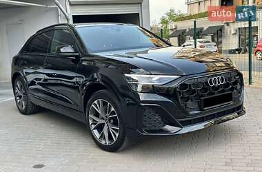 Внедорожник / Кроссовер Audi Q8 2024 в 