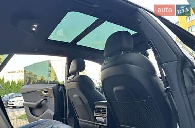 Внедорожник / Кроссовер Audi Q8 2024 в 