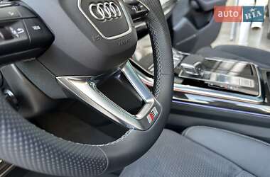 Внедорожник / Кроссовер Audi Q8 2024 в 