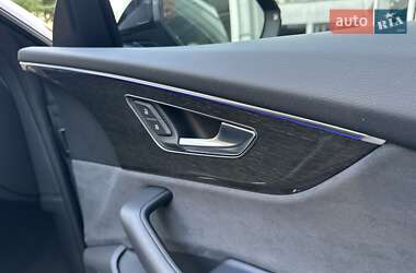 Внедорожник / Кроссовер Audi Q8 2024 в 