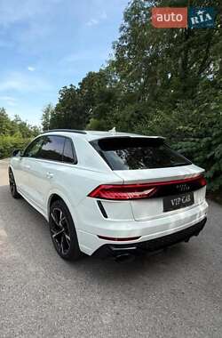 Внедорожник / Кроссовер Audi Q8 2019 в 