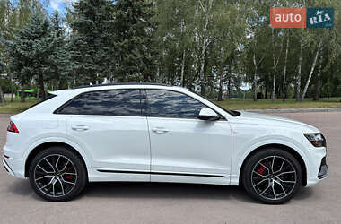 Внедорожник / Кроссовер Audi Q8 2023 в 