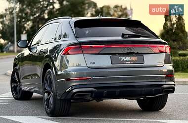 Позашляховик / Кросовер Audi Q8 2025 в 