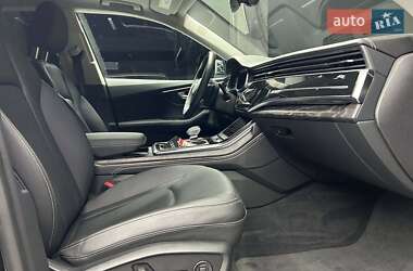 Внедорожник / Кроссовер Audi Q8 2023 в 