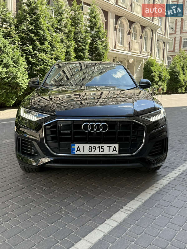 Позашляховик / Кросовер Audi Q8 2018 в Києві