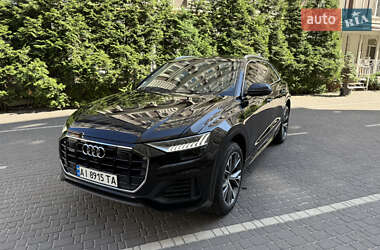 Внедорожник / Кроссовер Audi Q8 2018 в 