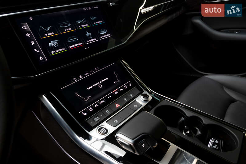 Внедорожник / Кроссовер Audi Q8 2022 в Хмельницком