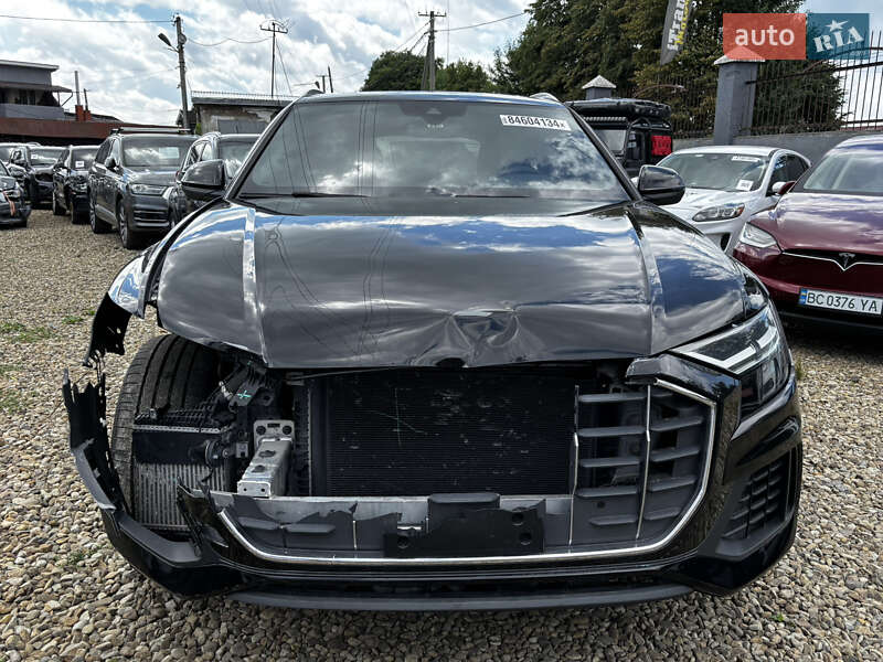 Позашляховик / Кросовер Audi Q8 2019 в Стрию