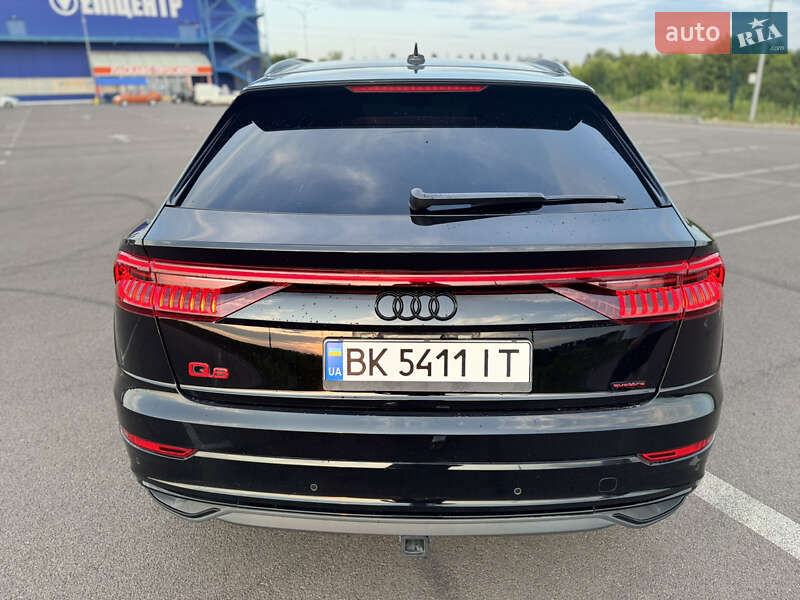 Позашляховик / Кросовер Audi Q8 2018 в Рівному