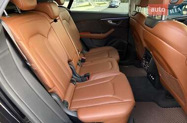 Внедорожник / Кроссовер Audi Q8 2018 в 