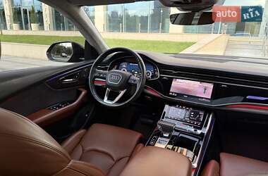 Внедорожник / Кроссовер Audi Q8 2018 в 