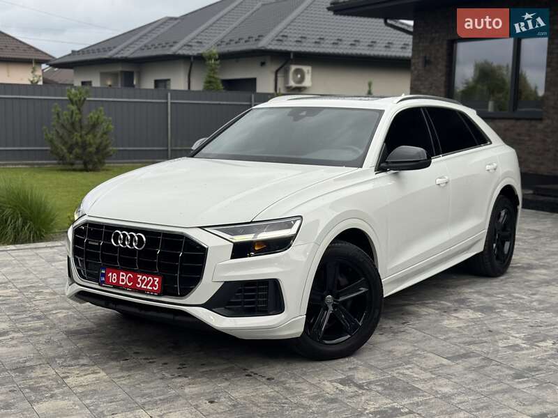 Позашляховик / Кросовер Audi Q8 2018 в Луцьку