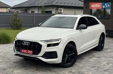 Позашляховик / Кросовер Audi Q8 2018 в 