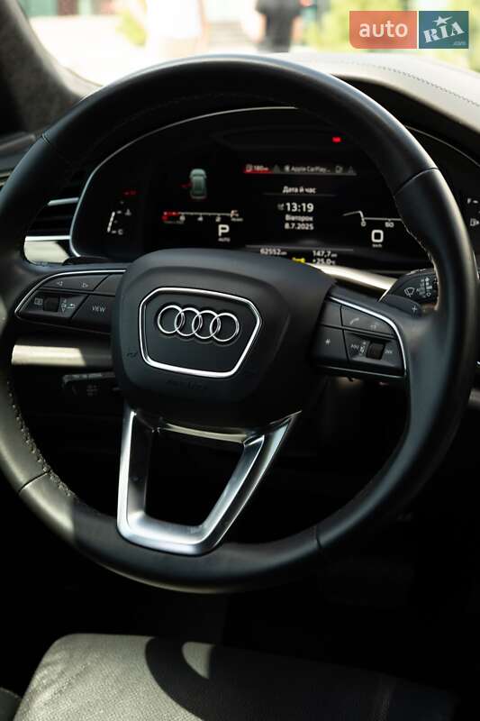 Внедорожник / Кроссовер Audi Q8 2021 в Хмельницком